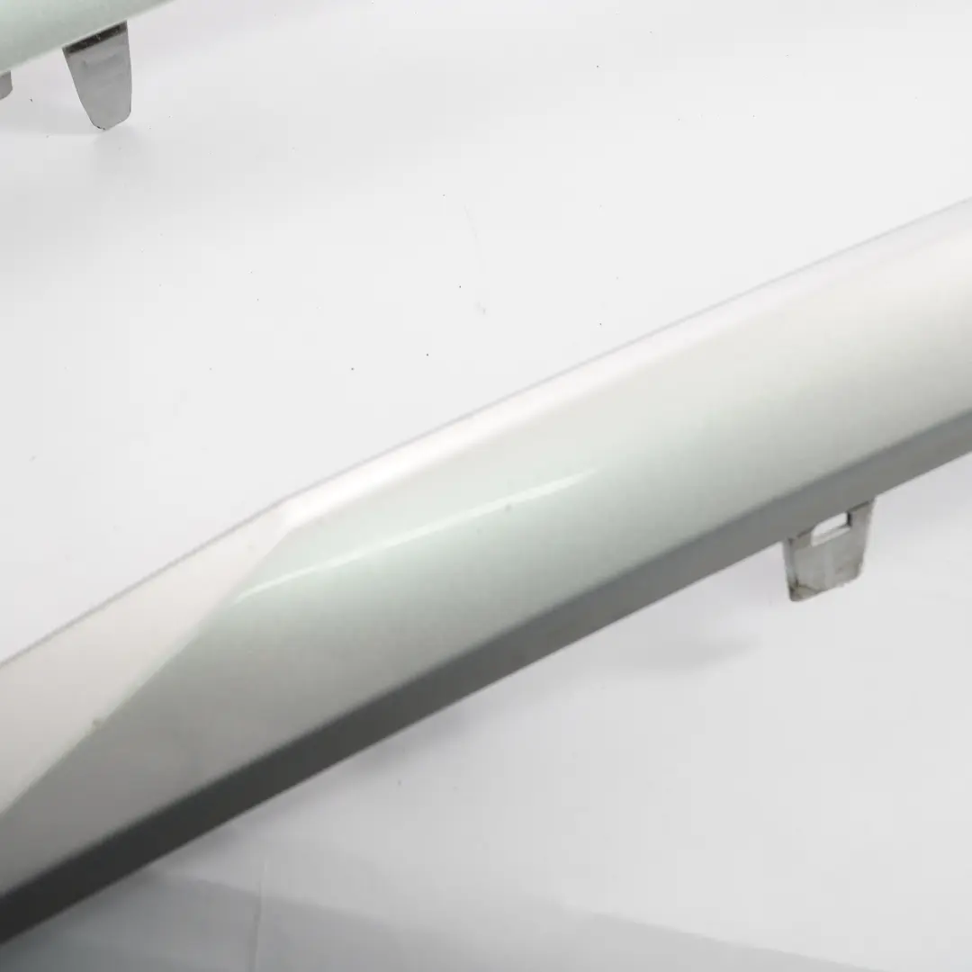 Embellecedor paragolpes delantero Peugeot Partner Cromado para con número de pieza 9810964777 Embellecedor paragolpes delantero Peugeot Partner Cromado - SKU 9810964777 - Número de pieza 9810964777