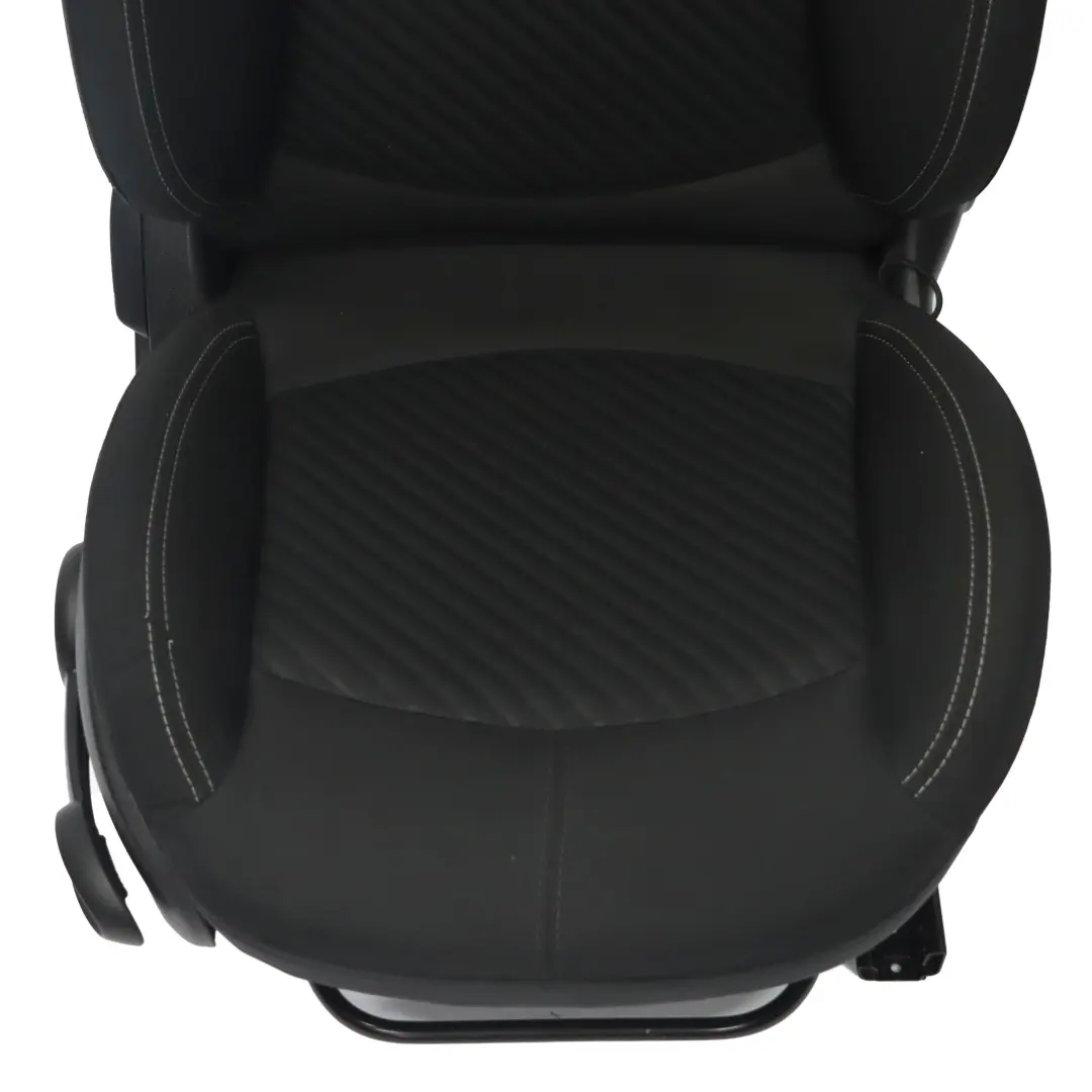 Fotel Prawy Przód Sport Materiał Diagonal Track do MINI R60 Countryman o numerze 9811294 MINI R60 Countryman Fotel Prawy Przód Sport Materiał Diagonal Track - SKU 9811294-1 - Numer Części 9811294