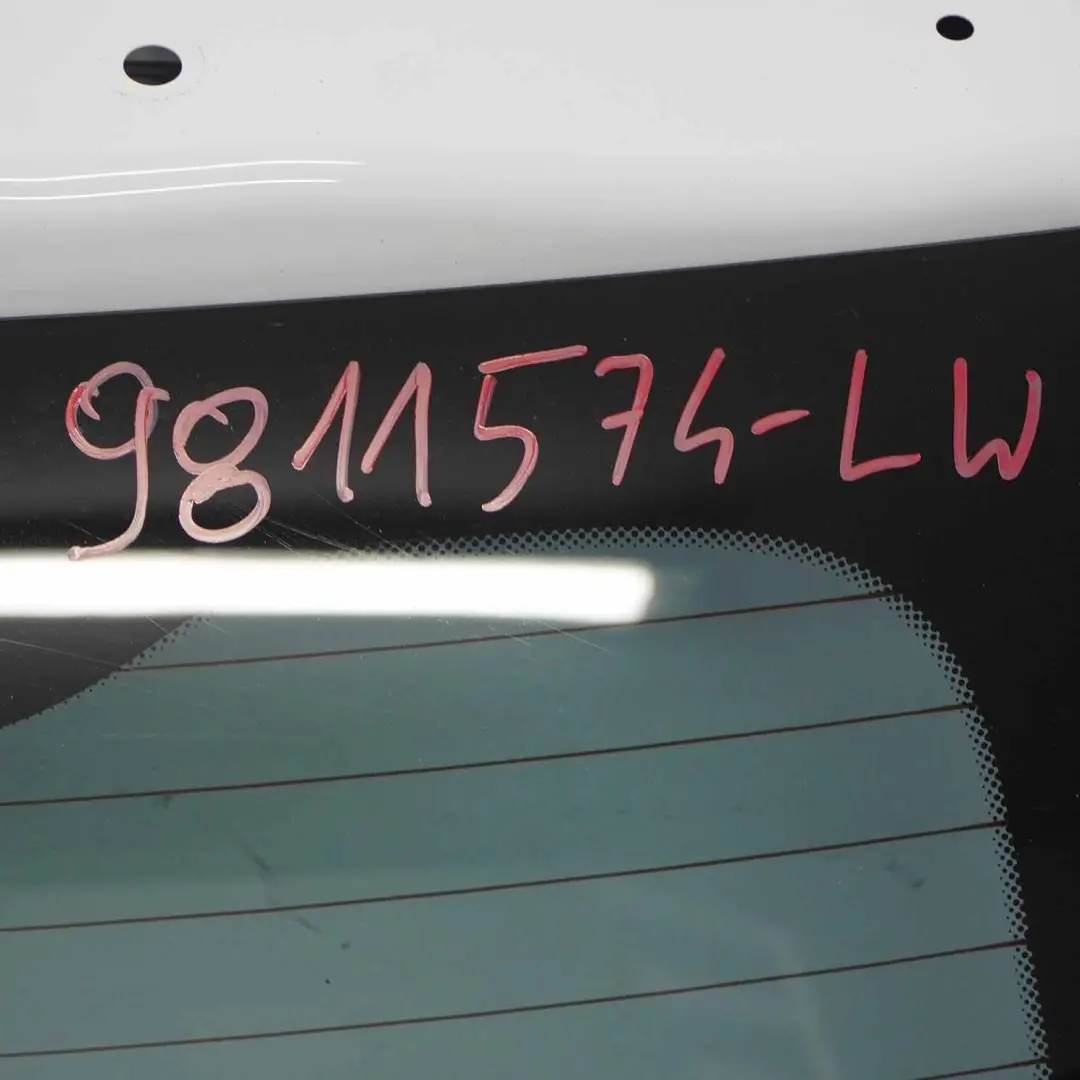 Klapa Bagażnika Light White do Mini Countryman R60 o numerze 9811574 Mini Countryman R60 Klapa Bagażnika Light White - SKU 9811574-LW - Numer Części 9811574