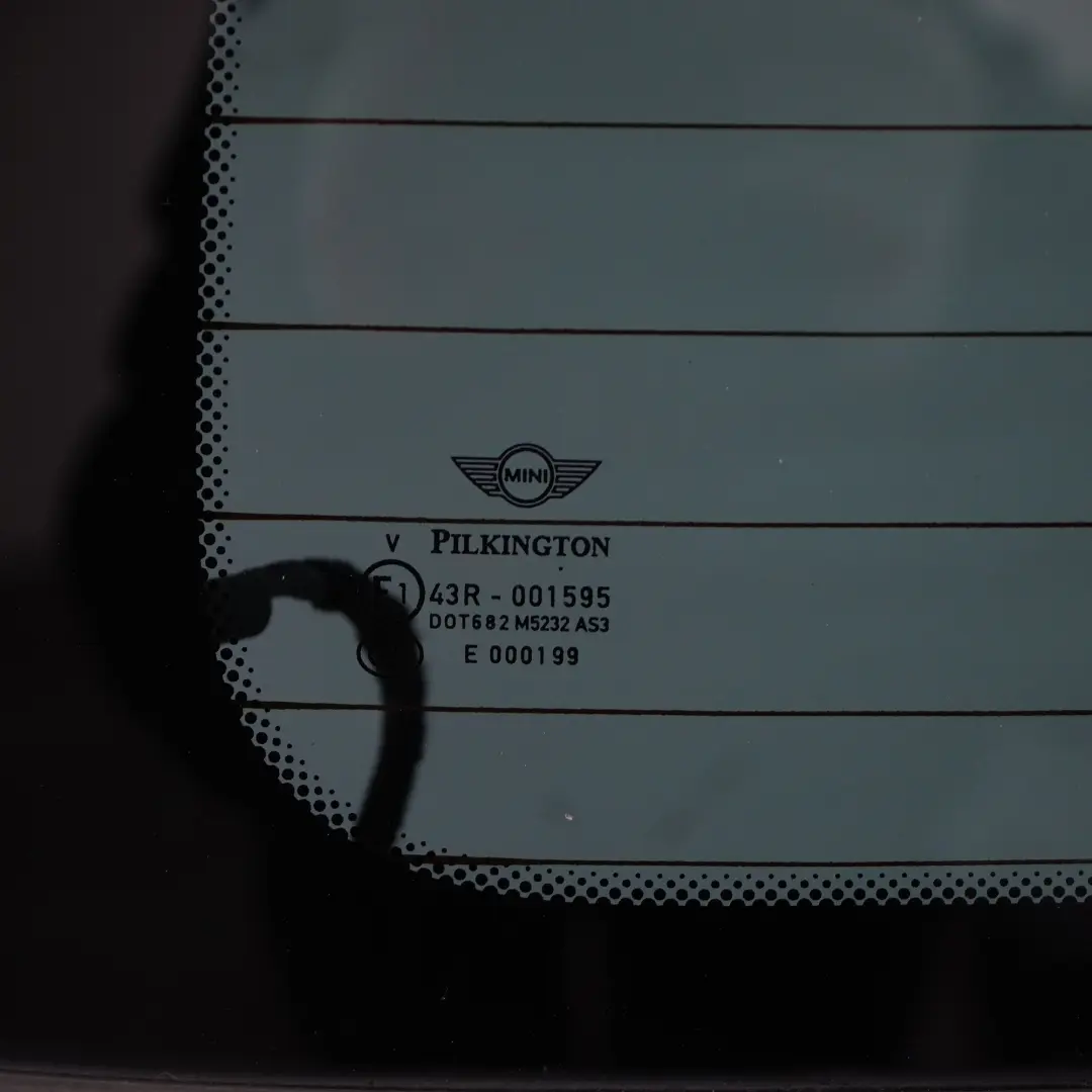 Klapa Bagażnika Light White do Mini Countryman R60 o numerze 9811574 Mini Countryman R60 Klapa Bagażnika Light White - SKU 9811574-LW - Numer Części 9811574