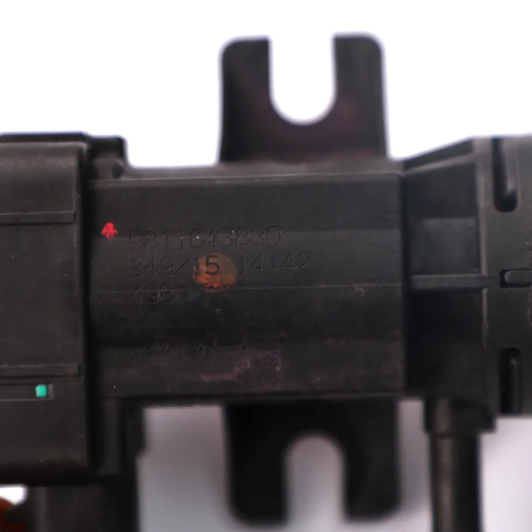 Ladedruck Magnet ventil für Peugeot Partner Berlingo 1.6 HDI Turbo mit Teilenummer 9811643880 Peugeot Partner Berlingo 1.6 HDI Turbo Ladedruck Magnet ventil - SKU 9811643880 - Teilenummer 9811643880