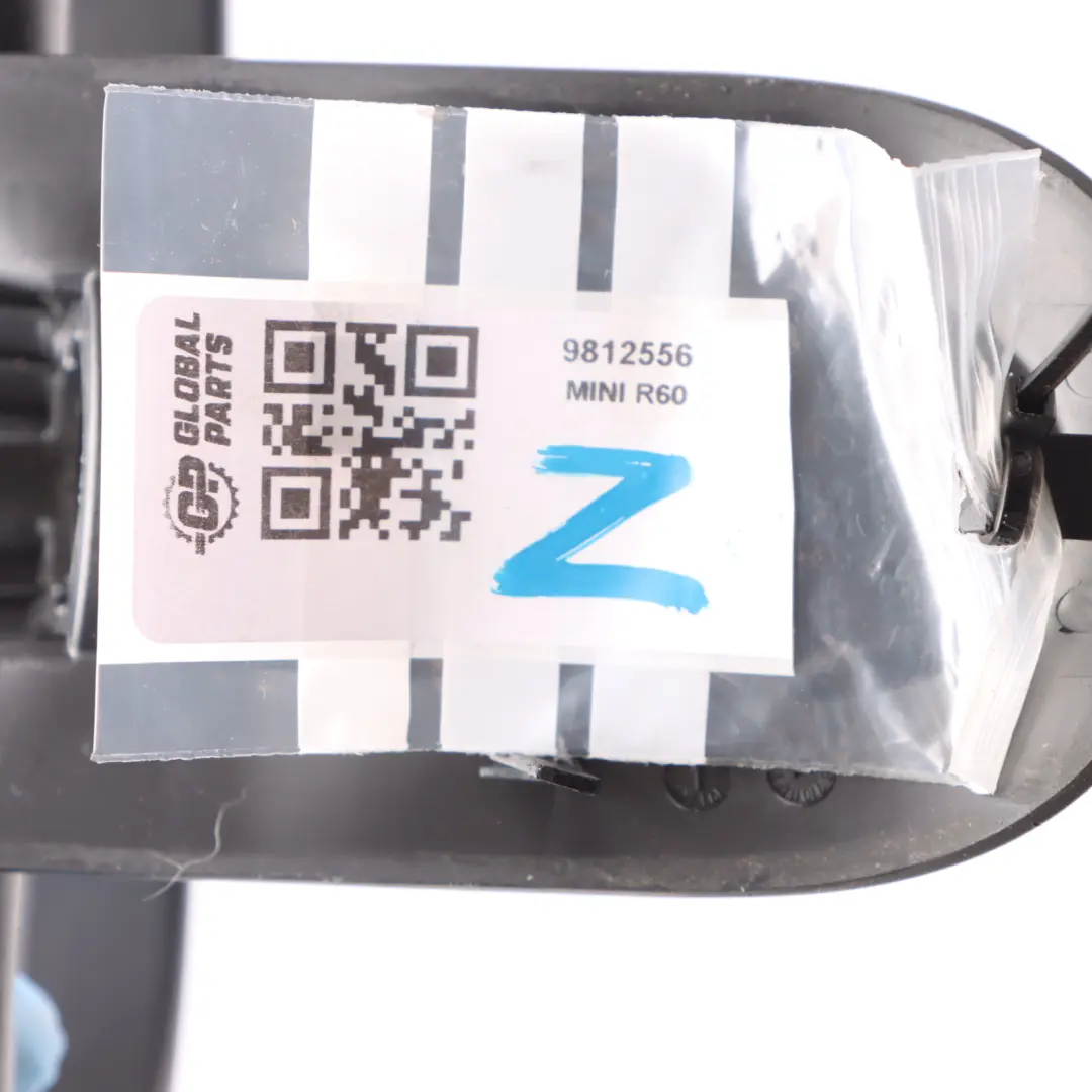 Uchwyt Osłona Na Kubki do Mini R60 o numerze 9812556 Mini R60 Uchwyt Osłona Na Kubki - SKU 9812556 - Numer Części 9812556
