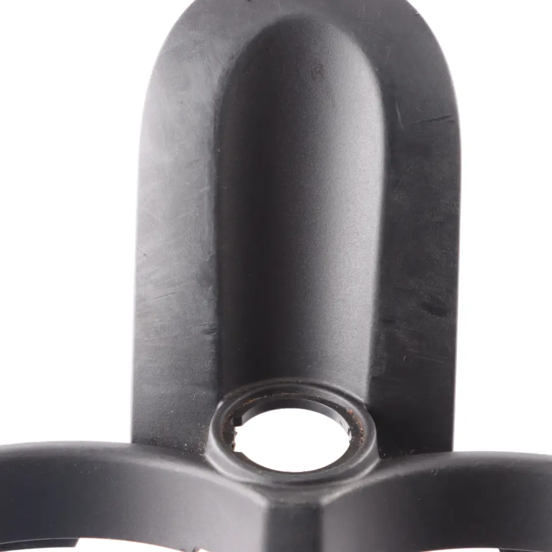 Portavasos trasero Mini R60 Sistema de raíl central para con número de pieza 9812556 Portavasos trasero Mini R60 Sistema de raíl central - SKU 9812556 - Número de pieza 9812556