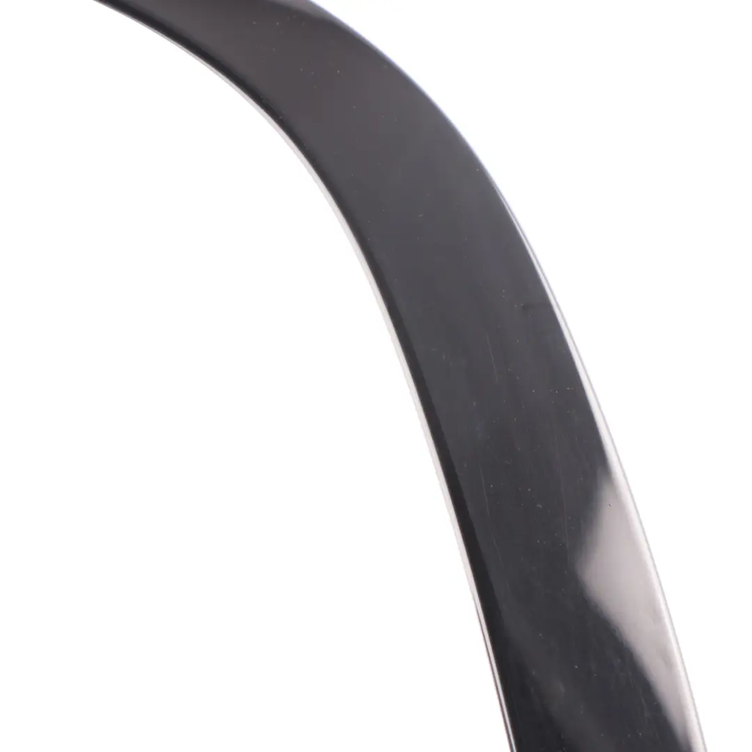 Pierścień Ring Lampy Tylnej Piano Black Osłona Prawa do Mini R60 o numerze 9812632 Mini R60 Pierścień Ring Lampy Tylnej Piano Black Osłona Prawa - SKU 9812632-1 - Numer Części 9812632