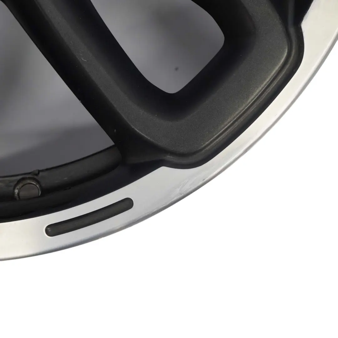 Anthrazit Alufelge Alu Felge 17" 7J ET:50 5-Star Triangle Spoke 141 für Mini R60 R61 mit Teilenummer 9812676 Mini R60 R61 Anthrazit Alufelge Alu Felge 17" 7J ET:50 5-Star Triangle Spoke 141 - SKU 9812676-1 - Teilenummer 9812676