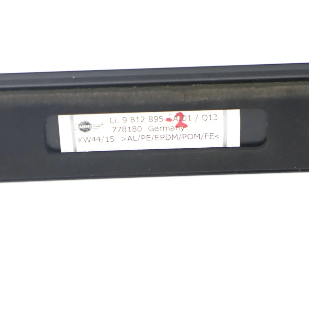 Ensemble de garnitures de barres de toit gauche-droite Noir pour Mini Countryman R60 à propos du numéro de pièce 9812895 Mini Countryman R60 Ensemble de garnitures de barres de toit gauche-droite Noir - SKU 9812895-2 - Numéro de pièce 9812895