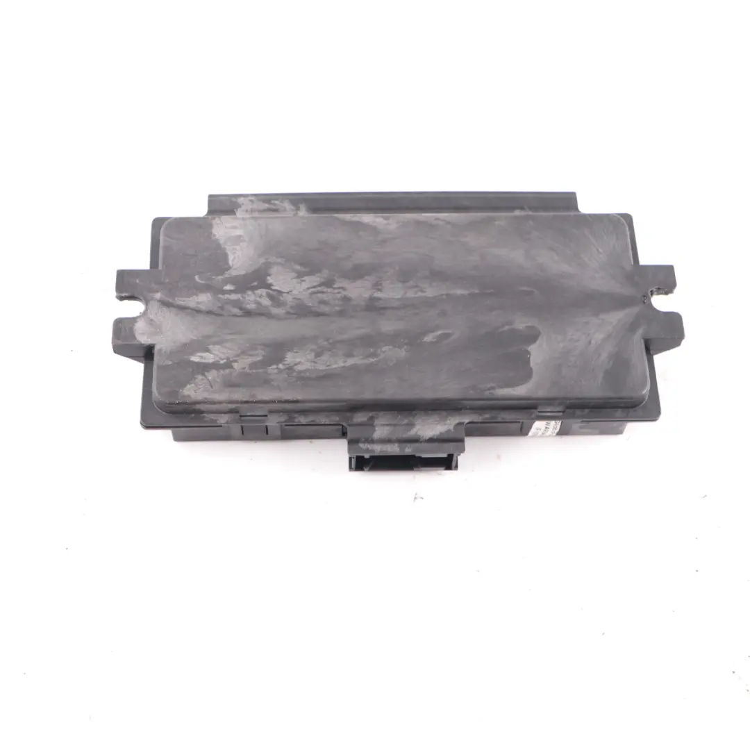 Footwell Light Module High EKS ECU SZT PL3 FRM3R to Mini Cooper One R61 with Part number 9813878 Mini Cooper One R61 Footwell Light Module High EKS ECU SZT PL3 FRM3R - SKU 9813878-1 - Part number 9813878