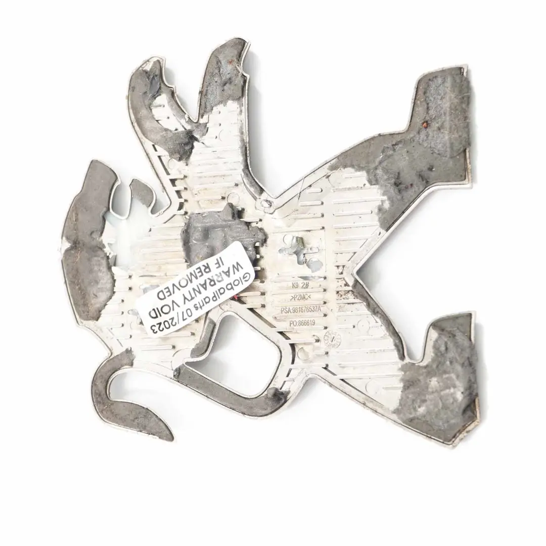 Peugeot Partner K9 Emblème Logo Badge Adhésif Chromé - SKU 981676537A - Numéro de pièce 981676537A