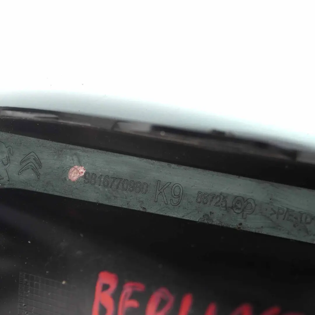 Citroen Berlingo K9 Osłona Halogenu Przód Lewa do o numerze 9816770980 Citroen Berlingo K9 Osłona Halogenu Przód Lewa - SKU 9816770980 - Numer Części 9816770980