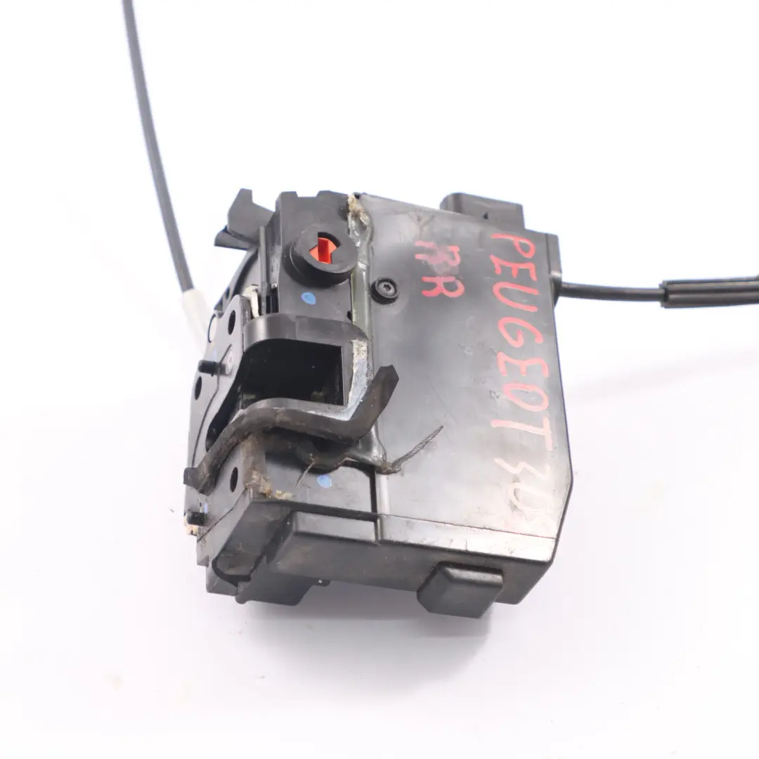 Cerradura Puerta Trasera Derecha Pestillo Actuador para Peugeot 308 con número de pieza 9826110980 Peugeot 308 Cerradura Puerta Trasera Derecha Pestillo Actuador - SKU 9826110980 - Número de pieza 9826110980