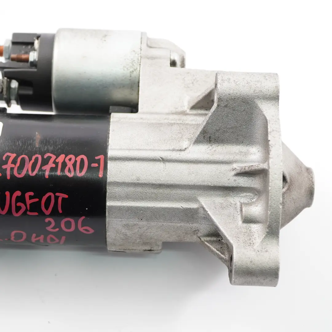 Moteur Démarreur Moteur pour Peugeot 206 2.0 HDI Diesel à propos du numéro de pièce 9827007180 Peugeot 206 2.0 HDI Diesel Moteur Démarreur Moteur - SKU 9827007180-1 - Numéro de pièce 9827007180