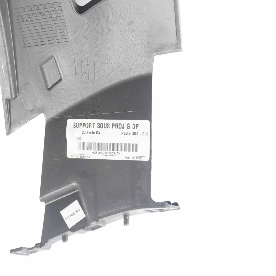 Citroen Berlingo Soporte Parachoques Delantero Izquierdo Embellecedor para con número de pieza 9833130877 Citroen Berlingo Soporte Parachoques Delantero Izquierdo Embellecedor - SKU 9833130877 - Número de pieza 9833130877