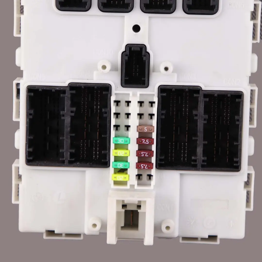 Modulo Elettronico Anteriore Unità Controllo FEM per BMW F20 F21 F22 F30 F32 con numero di parte 9868386 BMW F20 F21 F22 F30 F32 Modulo Elettronico Anteriore Unità Controllo FEM - SKU 9868386 - Numero di parte 9868386
