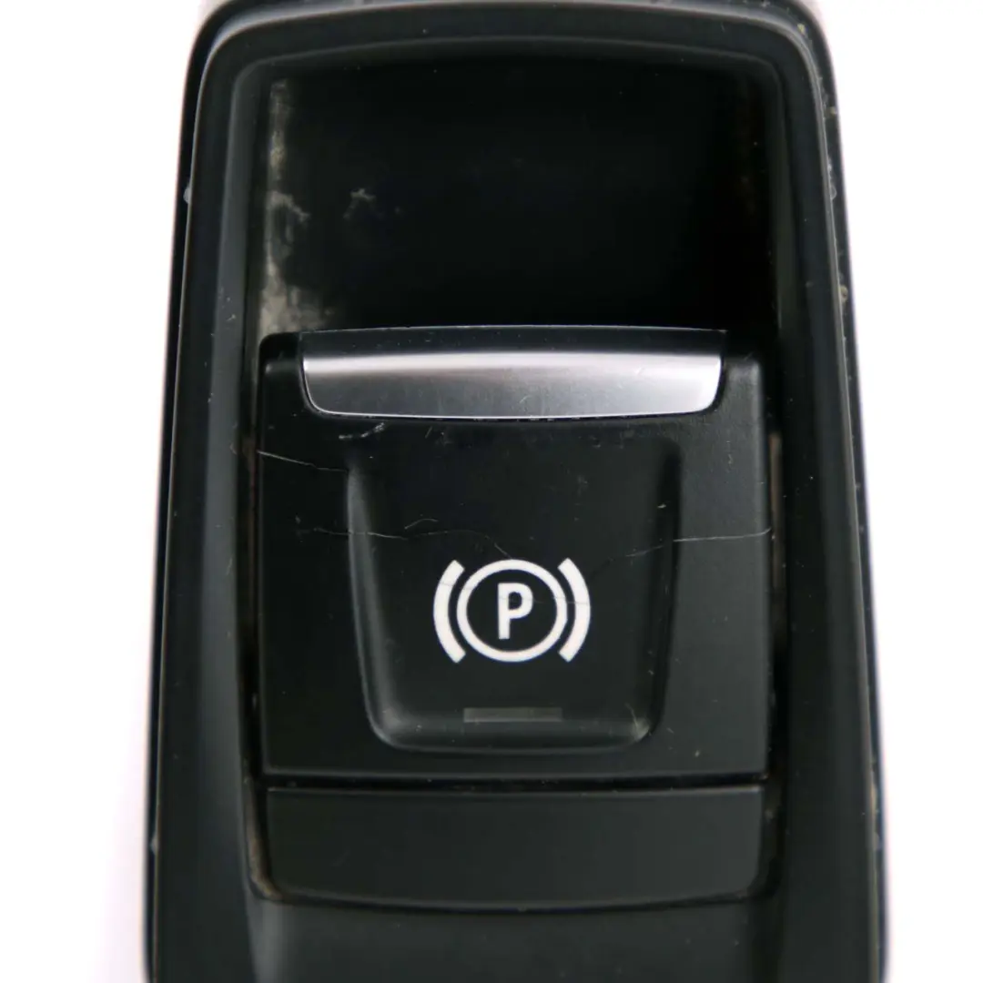 Przełącznik Hamulca Postojowego Elekt. do BMW F45 F46 o numerze 9877888 BMW F45 F46 Przełącznik Hamulca Postojowego Elekt. - SKU 9877888 - Numer Części 9877888