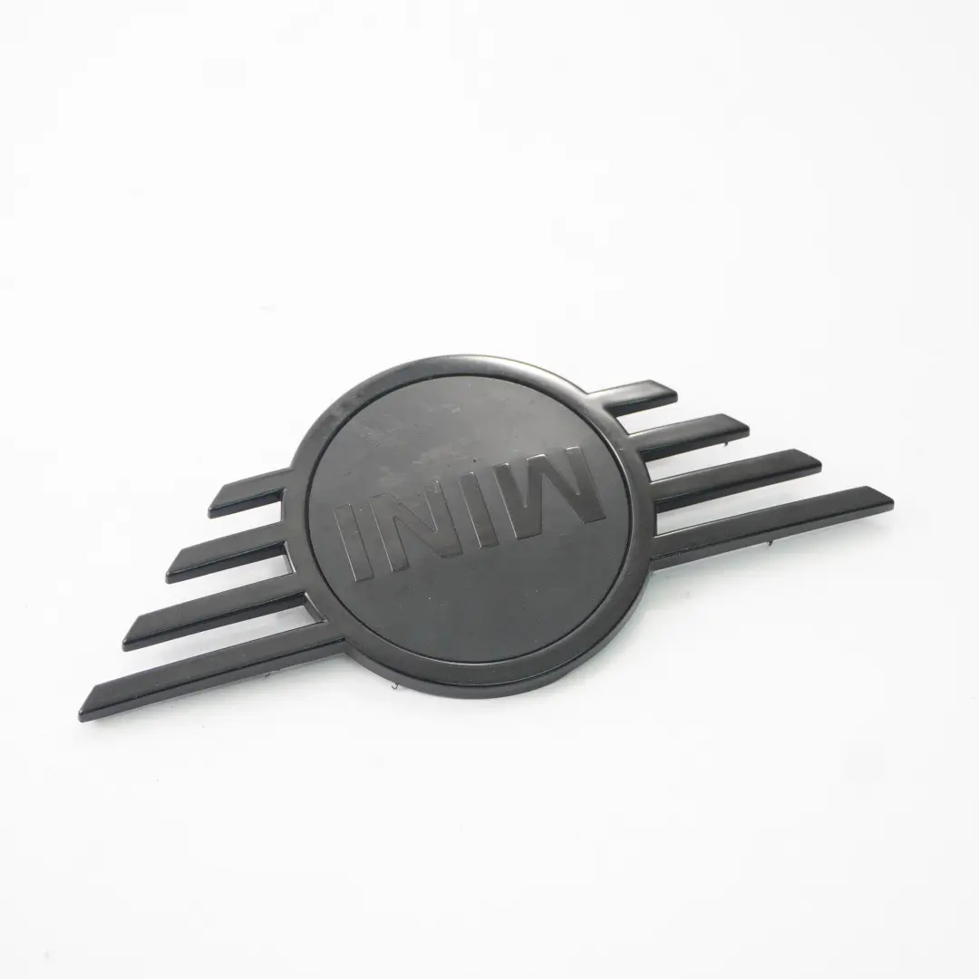 Emblème couvercle coffre hayon arrière Noir pour Mini Countryman F60 à propos du numéro de pièce 9880865 Mini Countryman F60 Emblème couvercle coffre hayon arrière Noir - SKU 9880865 - Numéro de pièce 9880865