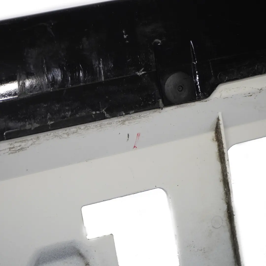 Latérale M Sport Baguette de seuil gauche Alpinweiss 3 White - 300 pour BMW F40 à propos du numéro de pièce 9881574 BMW F40 Latérale M Sport Baguette de seuil gauche Alpinweiss 3 White - 300 - SKU 9881574-AW - Numéro de pièce 9881574