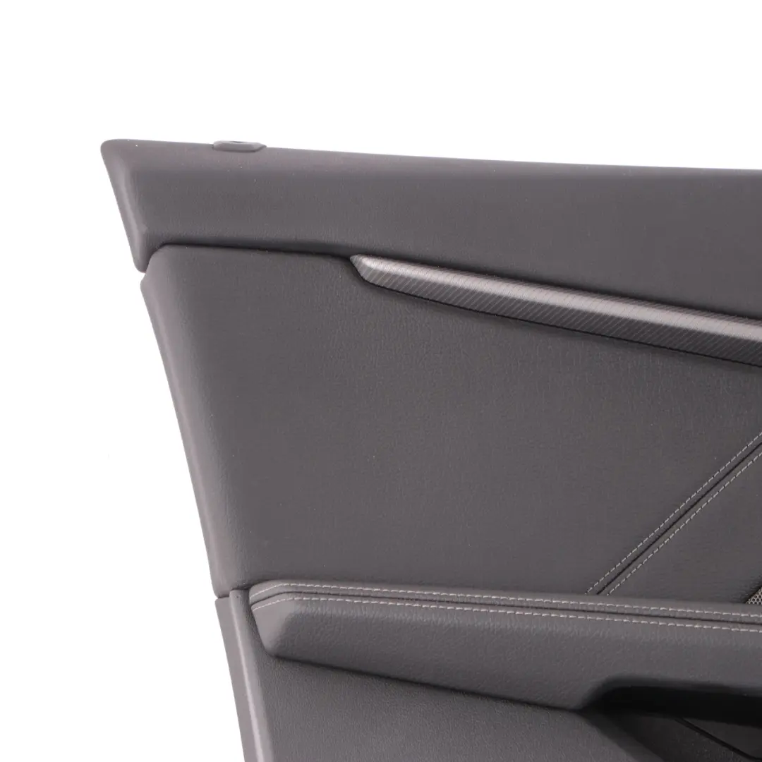 Scheda Porta Anteriore Sinistra Rivestimento Pelle Traforata Nera Dakota per BMW F40 con numero di parte 9893815 BMW F40 Scheda Porta Anteriore Sinistra Rivestimento Pelle Traforata Nera Dakota - SKU 9893815 - Numero di parte 9893815