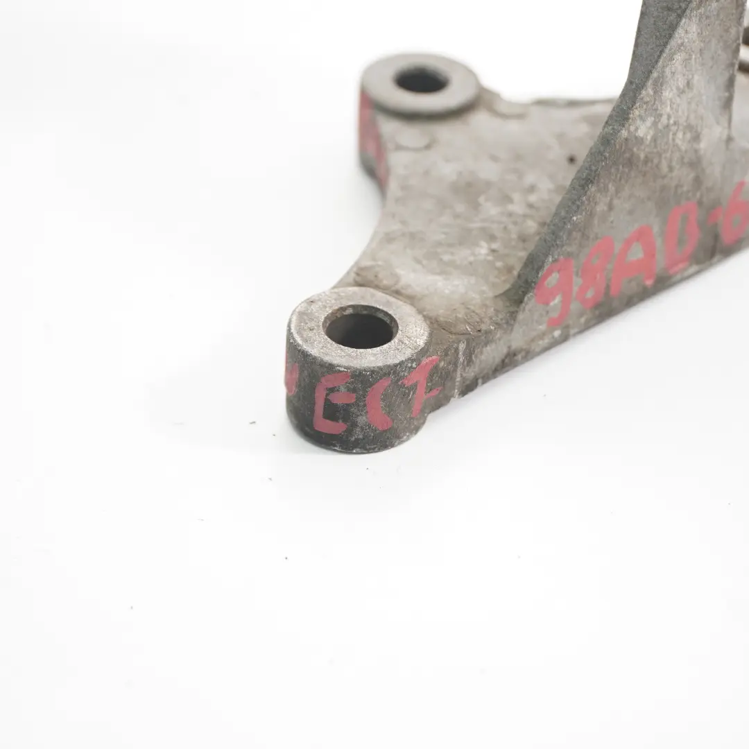 Supporto per cambio manuale per Ford Transit Connect con numero di parte 98AB-6P093-AD Ford Transit Connect Supporto per cambio manuale - SKU 98AB-6P093-AD - Numero di parte 98AB-6P093-AD