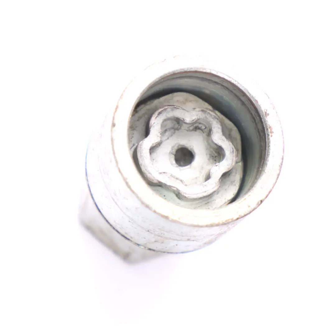 Skrzynka Narzędziowa Podnośnik do Renault Trafic III Opel Vivaro B o numerze 995018195R Renault Trafic III Opel Vivaro B Skrzynka Narzędziowa Podnośnik - SKU 995018195R-1 - Numer Części 995018195R