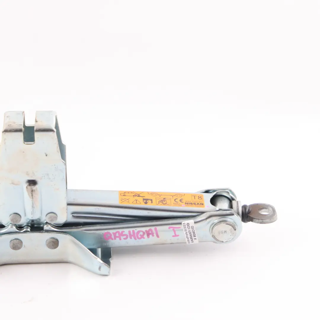 Quashqai 1 Jack Lifter Emergency Tool to Nissan with Part number 99550-EQ56C Nissan Quashqai 1 Jack Lifter Emergency Tool - SKU 99550-EQ56C - Part number 99550-EQ56C