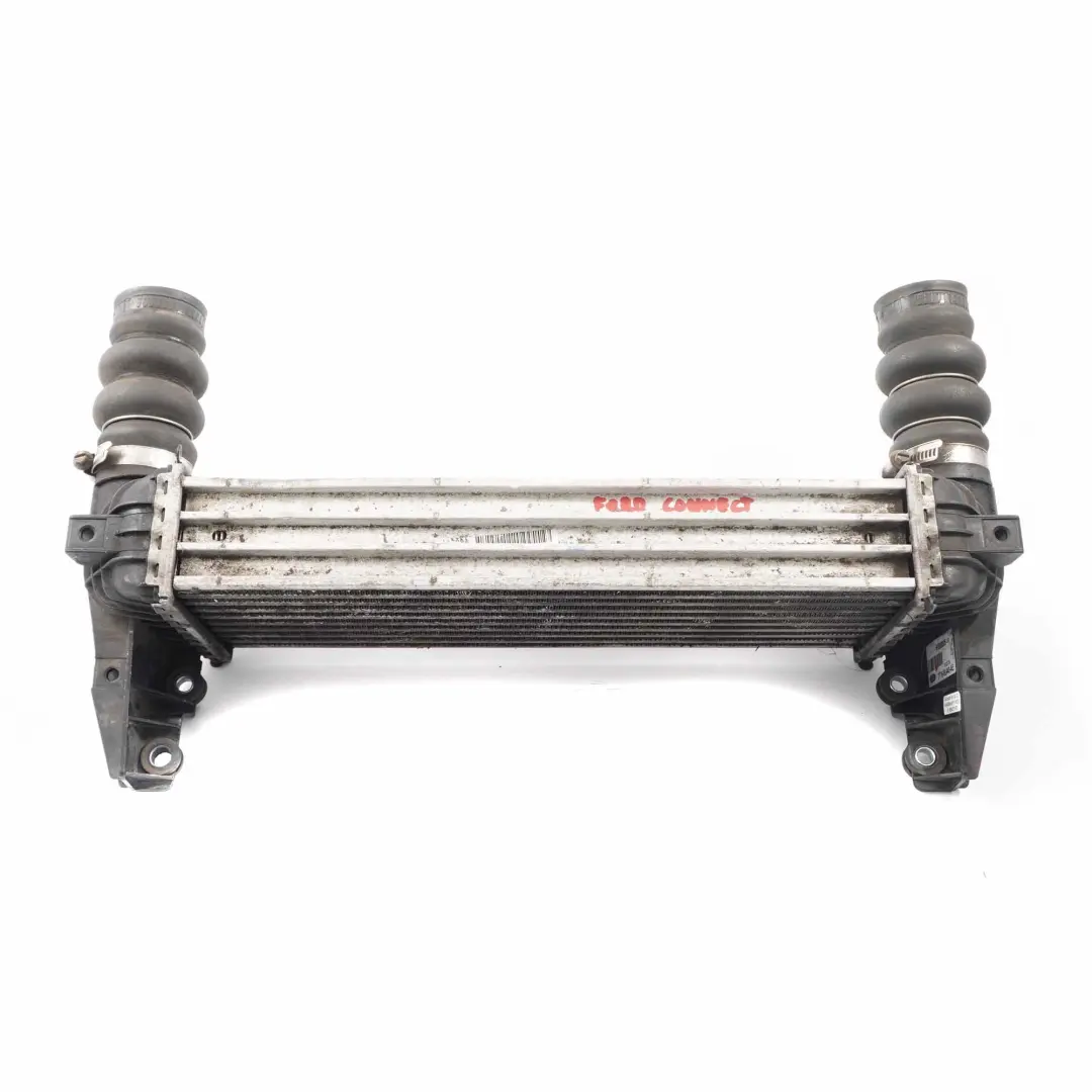 Raffreddatore aria di carica Radiatore per Ford Transit Intercooler Diesel con numero di parte 9L440AE Ford Transit Intercooler Diesel Raffreddatore aria di carica Radiatore - SKU 9L440AE - Numero di parte 9L440AE