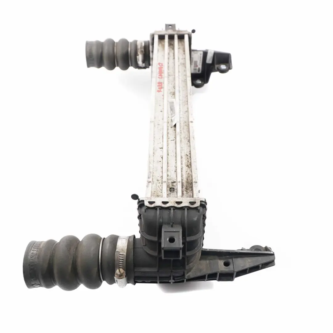 Refroidisseur d'air suralimentation diesel pour Ford Transit Intercooler à propos du numéro de pièce 9L440AE Ford Transit Intercooler Refroidisseur d'air suralimentation diesel - SKU 9L440AE - Numéro de pièce 9L440AE