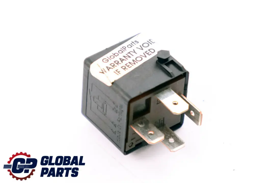 Mercedes Original Universal Verbindungsstecker Relais Schwarz Tyco - SKU A0025421319 - Teilenummer A0025421319