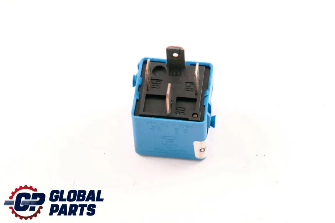 Mercedes A Classe B W169 W245 Connecteur Relais Bleu Tyco - SKU A0025422519 - Numéro de pièce A0025422519