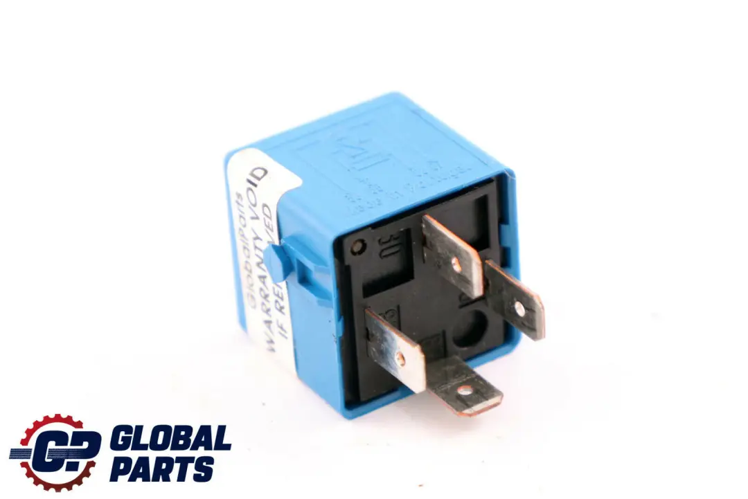 Mercedes A Classe B W169 W245 Connecteur Relais Bleu Tyco - SKU A0025422519 - Numéro de pièce A0025422519