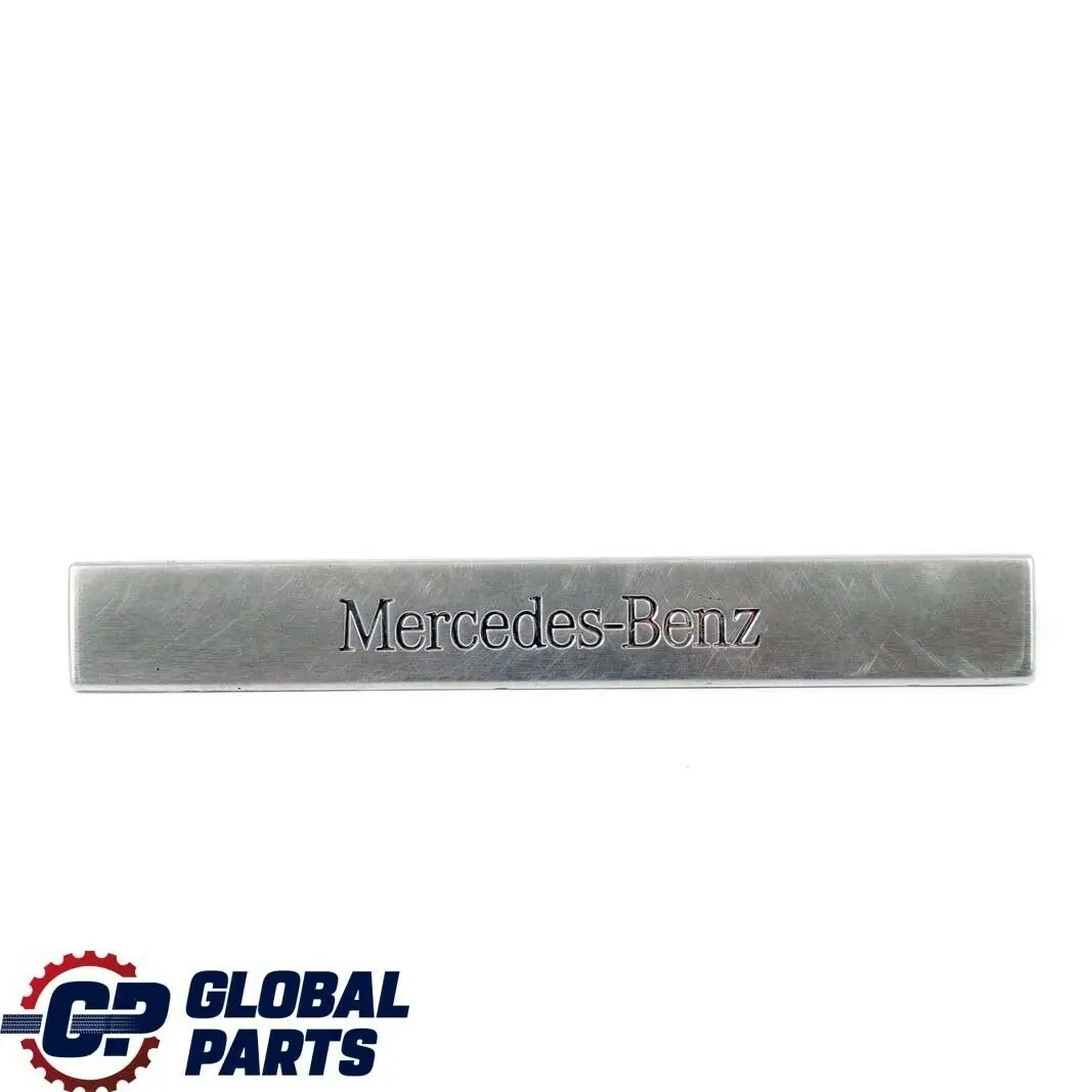 Embellecedor De Umbral De Puerta Trasera Derecha para Mercedes M ML W163 con número de pieza A1636861620 Mercedes M ML W163 Embellecedor De Umbral De Puerta Trasera Derecha - SKU A1636861620 - Número de pieza A1636861620