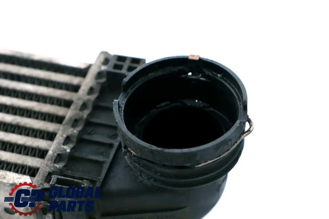 Chłodnica Powietrza Intercooler do Mercedes W169 W245 o numerze A1695000000 Mercedes W169 W245 Chłodnica Powietrza Intercooler - SKU A1695000000 - Numer Części A1695000000