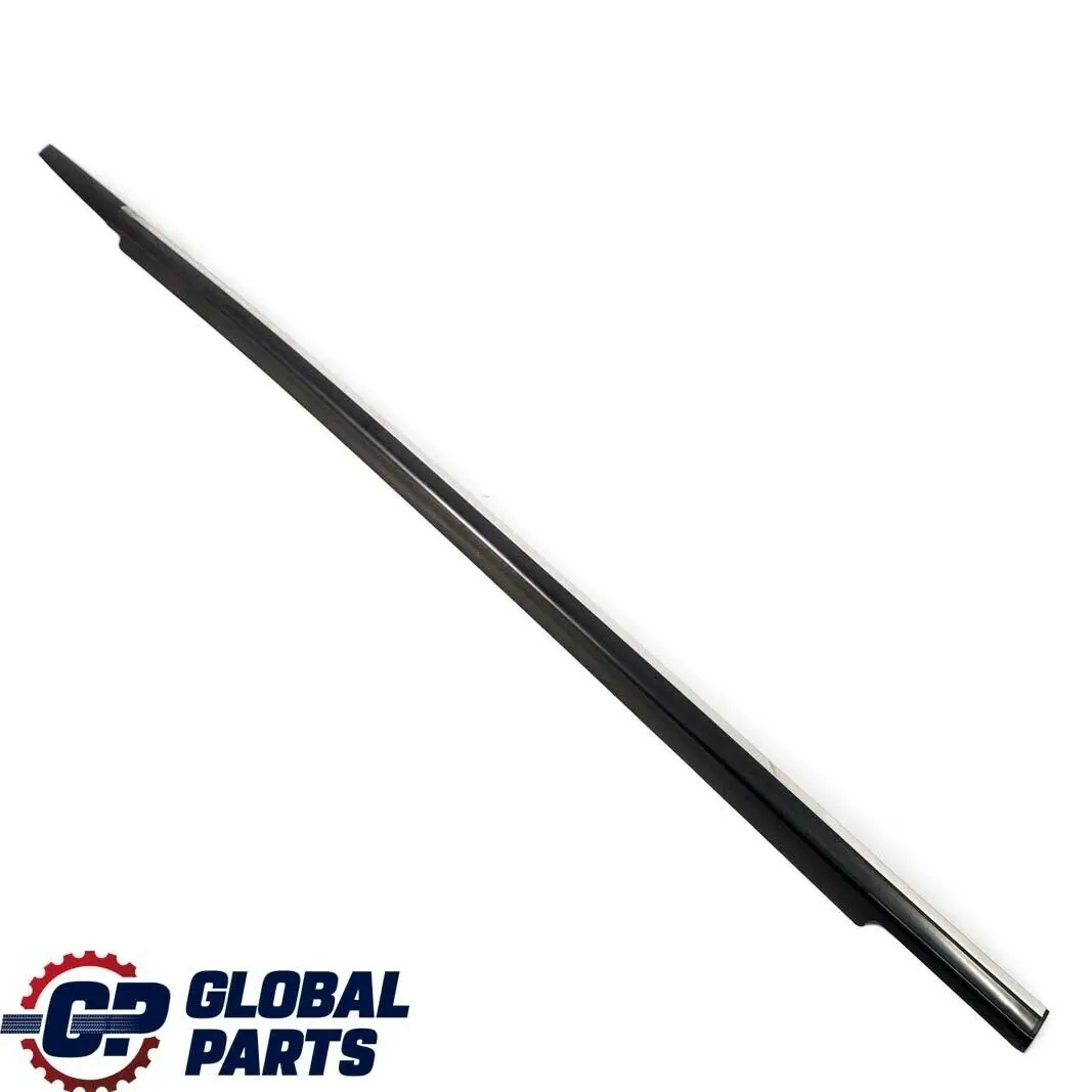Mercedes-Benz W245 Modanatura finestra porta anteriore destra per con numero di parte A1697200424 Mercedes-Benz W245 Modanatura finestra porta anteriore destra - SKU A1697200424 - Numero di parte A1697200424