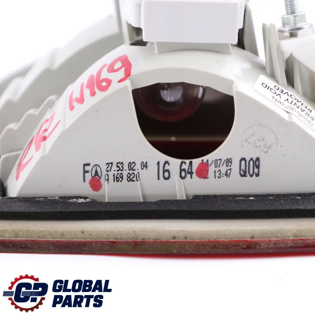 Trasero Derecho Luz Trasera Interior para Mercedes W245 con número de pieza A1698201664 Mercedes W245 Trasero Derecho Luz Trasera Interior - SKU A1698201664 - Número de pieza A1698201664