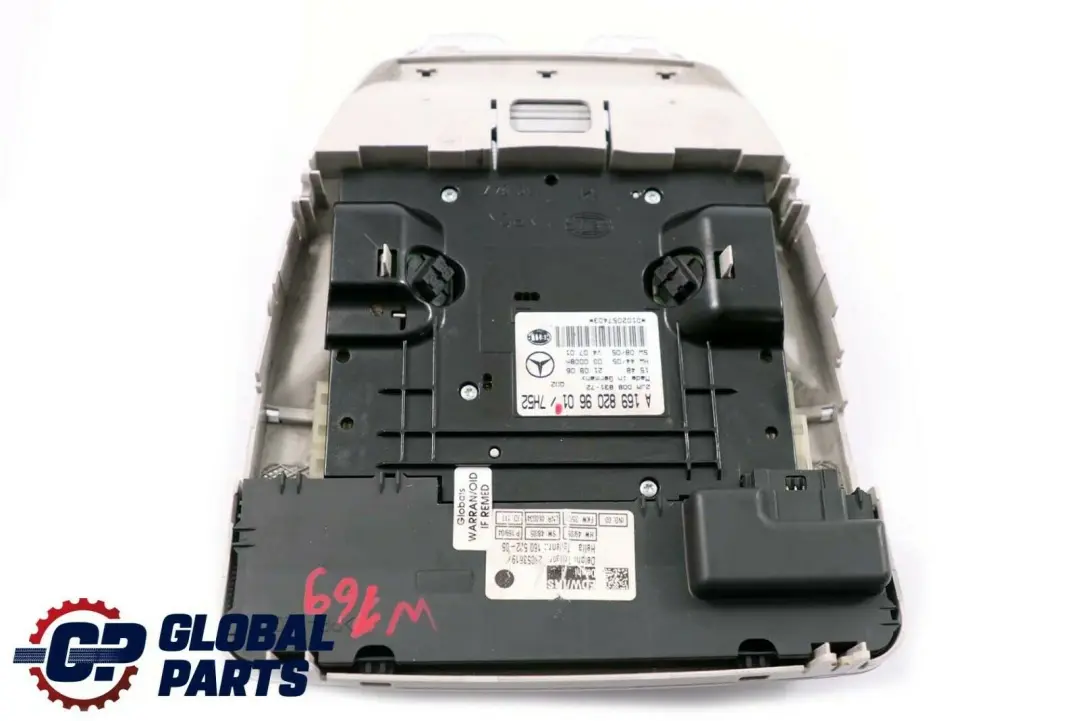  Mercedes-Benz A B W169 W245 Avant Interieur Toit Lumiere Lampe - SKU A1698209601 - Numéro de pièce A1698209601