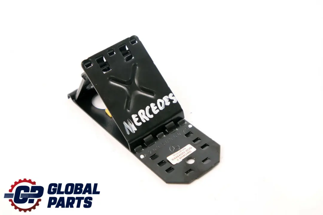 Mercedes-Benz C E Classe CLK W203 W211 W204 C209 W212 Roue Bouchon pour à propos du numéro de pièce A2035830075 Mercedes-Benz C E Classe CLK W203 W211 W204 C209 W212 Roue Bouchon - SKU A2035830075 - Numéro de pièce A2035830075