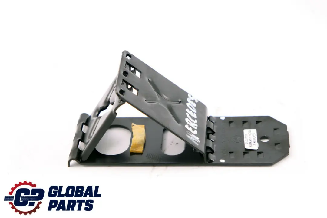  Mercedes-Benz C E Classe CLK W203 W211 W204 C209 W212 Roue Bouchon - SKU A2035830075 - Numéro de pièce A2035830075