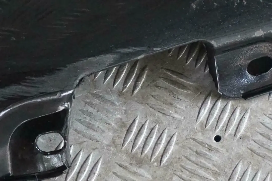 Listello Portiera Copertura Sinistra Ossidiana Nero - 197U per Mercedes CLC CL203 con numero di parte A2036980554 Mercedes CLC CL203 Listello Portiera Copertura Sinistra Ossidiana Nero - 197U - SKU A2036980554-OB - Numero di parte A2036980554