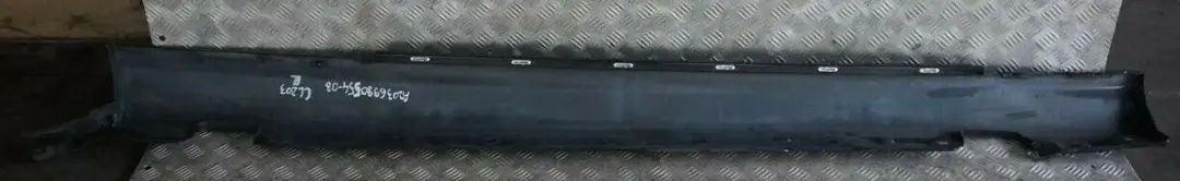 Listello Portiera Copertura Sinistra Ossidiana Nero - 197U per Mercedes CLC CL203 con numero di parte A2036980554 Mercedes CLC CL203 Listello Portiera Copertura Sinistra Ossidiana Nero - 197U - SKU A2036980554-OB - Numero di parte A2036980554