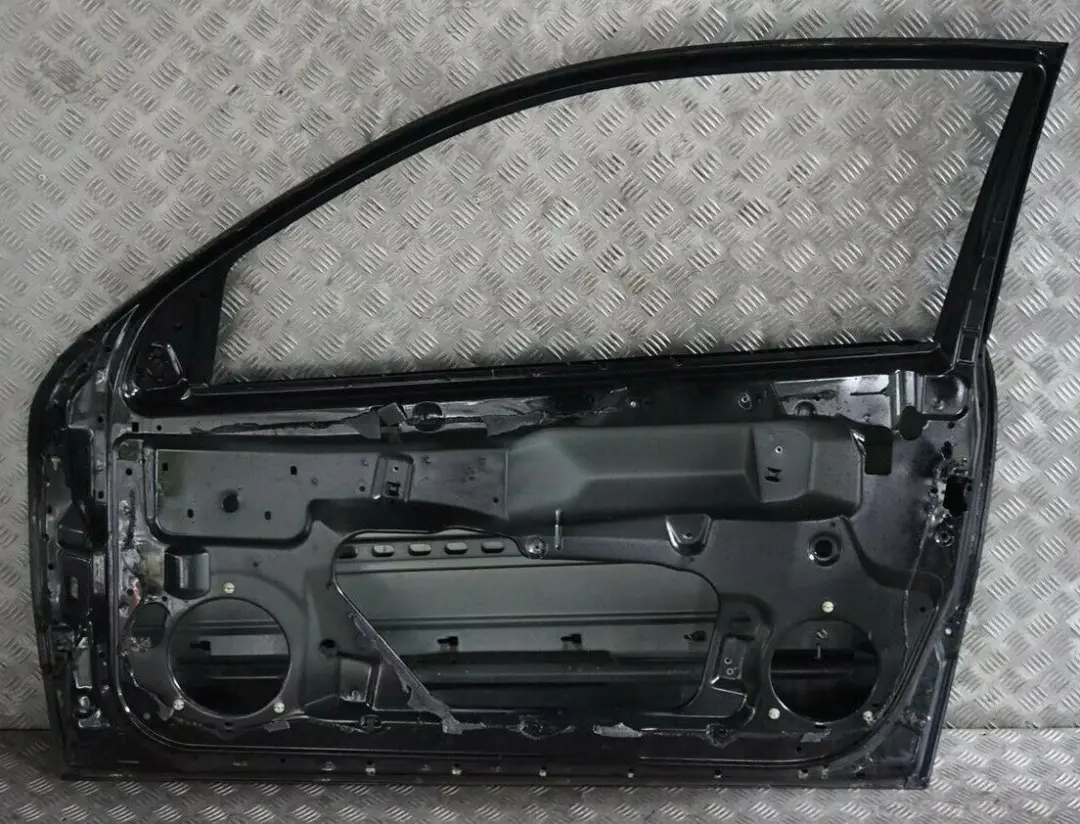 Classe CL203 Porte avant Droite Obsidian Noir Metallise 197U pour Mercedes CLC à propos du numéro de pièce A2037201605 Mercedes CLC Classe CL203 Porte avant Droite Obsidian Noir Metallise 197U - SKU A2037201605-OB - Numéro de pièce A2037201605