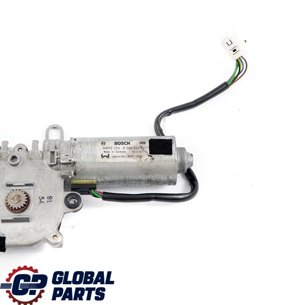 Mercedes-Benz CLK-Klasse C209 Schiebedachmotor 0390200011 für mit Teilenummer A2038203142 Mercedes-Benz CLK-Klasse C209 Schiebedachmotor 0390200011 - SKU A2038203142 - Teilenummer A2038203142