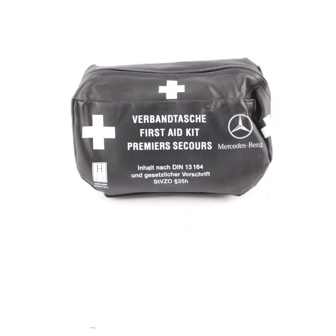 Benz Uniwersalna Apteczka Pierwszej Pomocy Czarna do Mercedes o numerze A2038600150 Mercedes Benz Uniwersalna Apteczka Pierwszej Pomocy Czarna - SKU A2038600150 - Numer Części A2038600150