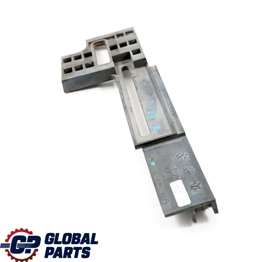 Mercedes W210 Parachoques Delantero Izquierdo Panel Capa Intermedia - SKU A2108850195 - Número de pieza A2108850195