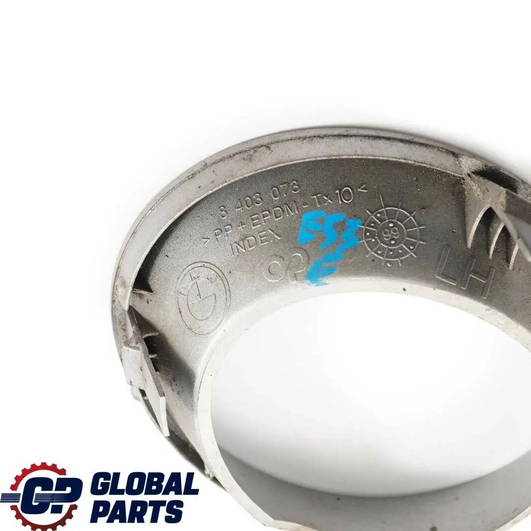 Cubierta parachoques delantero izq. luz antiniebla Titan Silver para BMW X5 E53 con número de pieza 0007137 BMW X5 E53 Cubierta parachoques delantero izq. luz antiniebla Titan Silver - SKU P0007137-TS - Número de pieza 0007137