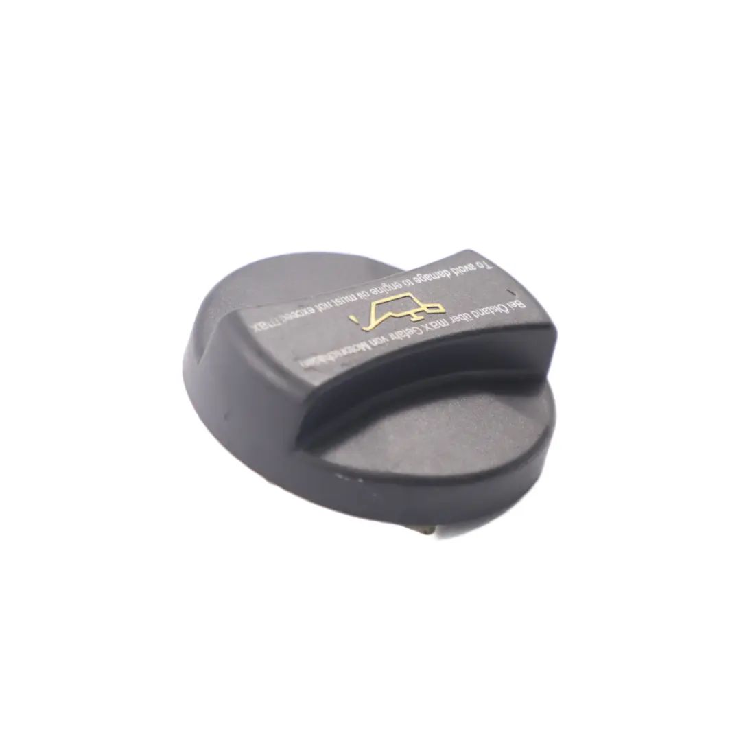 Korek Wlewu oleju do Mercedes W169 W203 W212 C219 o numerze A0000100285 Mercedes W169 W203 W212 C219 Korek Wlewu oleju - SKU A0000100285 - Numer Części A0000100285