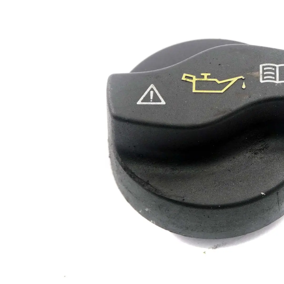 Mercedes W204 W212 W221 Korek Wlewu Oleju Diesel - SKU A0000101585 - Numer Części A0000101585