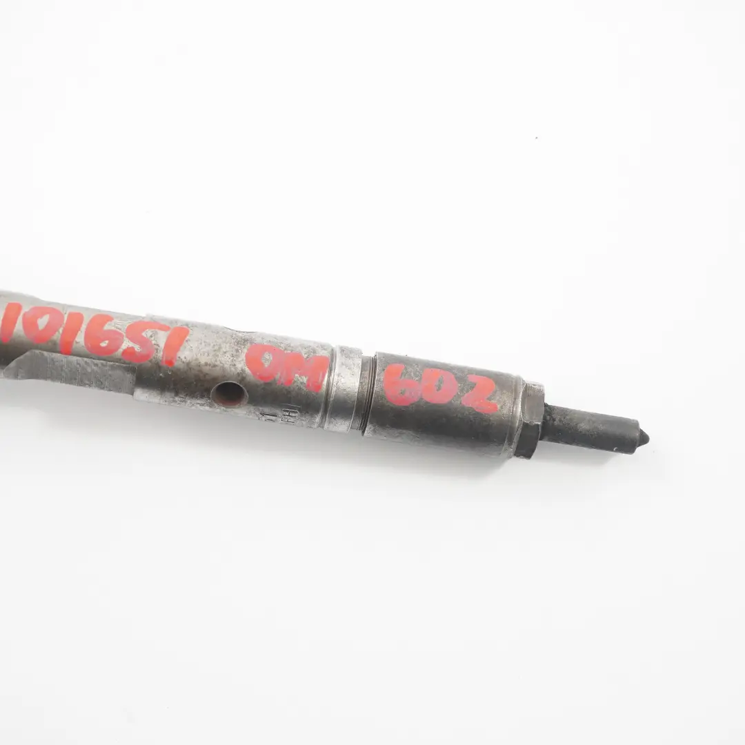 W903 OM602 Dieselmotor Kraftstoffeinspritzung Einspritzdüse für Mercedes mit Teilenummer A0000101651 Mercedes W903 OM602 Dieselmotor Kraftstoffeinspritzung Einspritzdüse - SKU A0000101651 - Teilenummer A0000101651