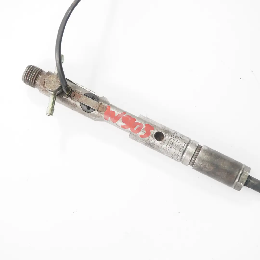 W903 OM602 Diesel Engine Fuel Injector Injection Nozzle to Mercedes with Part number A0000101651 Mercedes W903 OM602 Diesel Engine Fuel Injector Injection Nozzle - SKU A0000101651 - Part number A0000101651