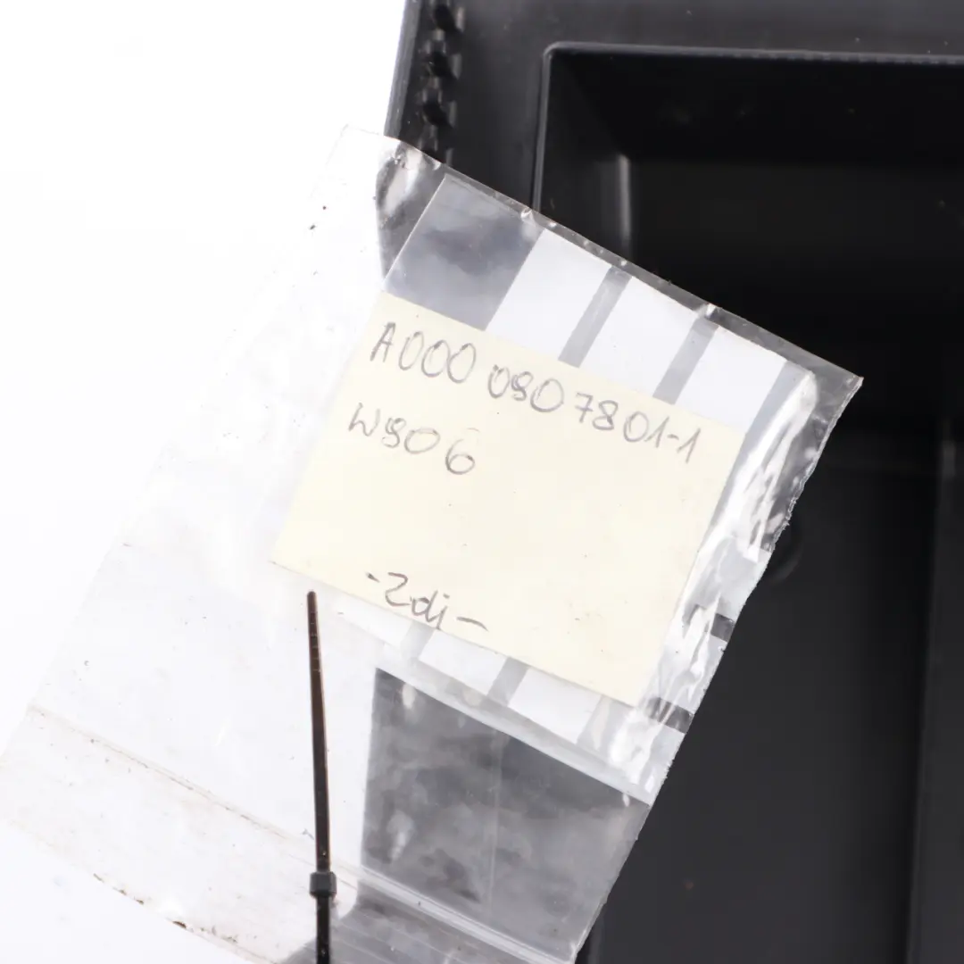 Mercedes Sprinter W906 OM651 Air Filter Box Silencer Housing Cover - SKU A0000907801-1 - Part number A0000907801
