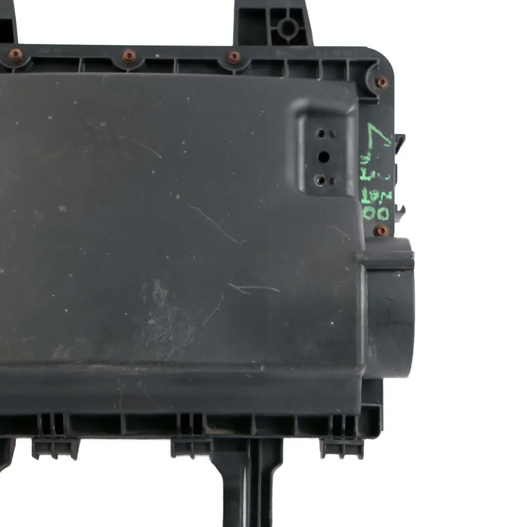 OM651 Luftfilterkasten Schalldämpfergehäuse für Mercedes Sprinter W906 mit Teilenummer A0000907801 Mercedes Sprinter W906 OM651 Luftfilterkasten Schalldämpfergehäuse - SKU A0000907801 - Teilenummer A0000907801