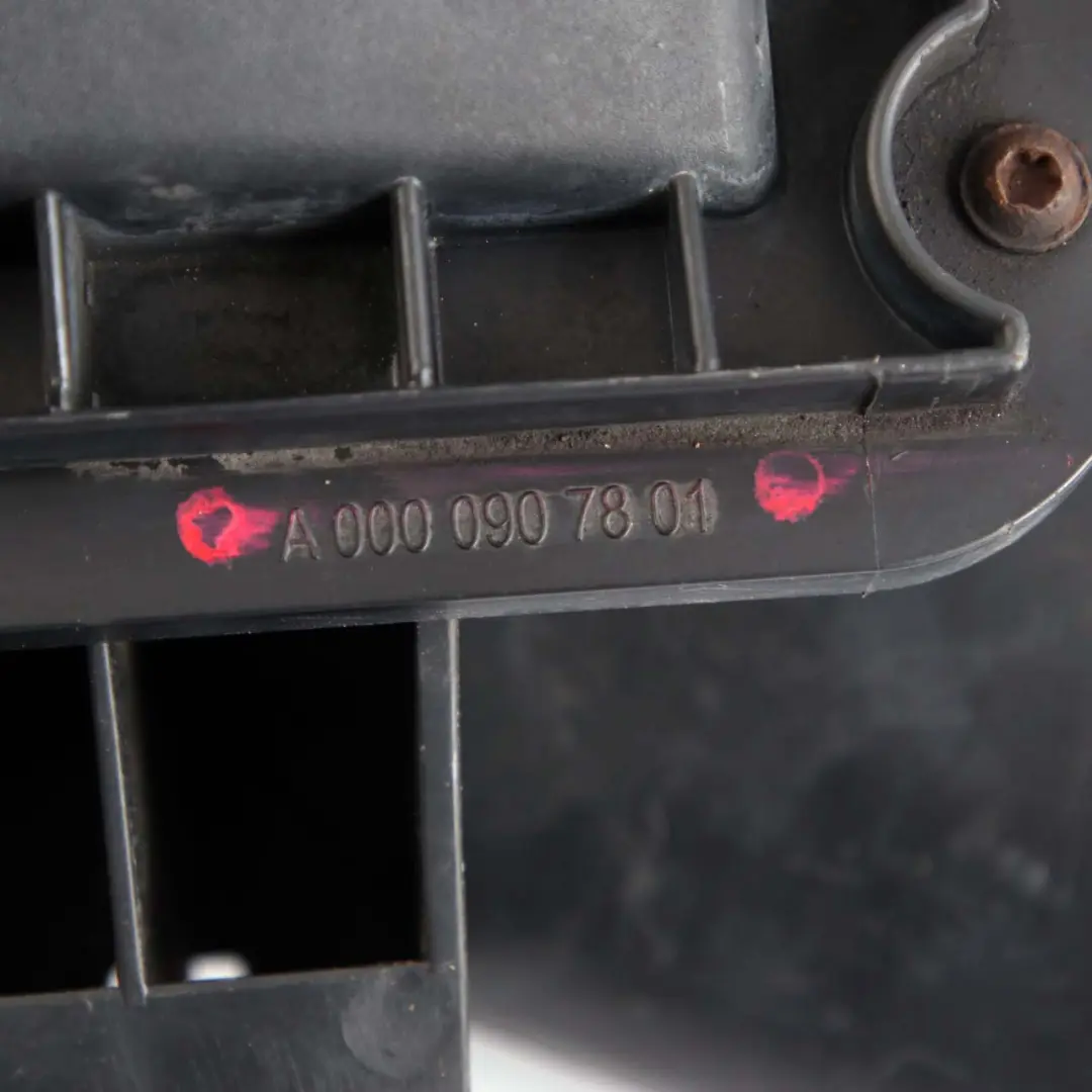 Mercedes Sprinter W906 OM651 Boîte de filtre à air Silencieux - SKU A0000907801 - Numéro de pièce A0000907801